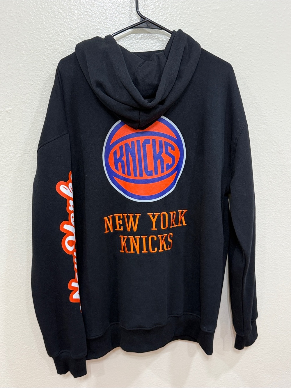 Ultra Game Men's New York Knicks Black Campus Pullover Hoodie Size Large - Picture 4 of 15